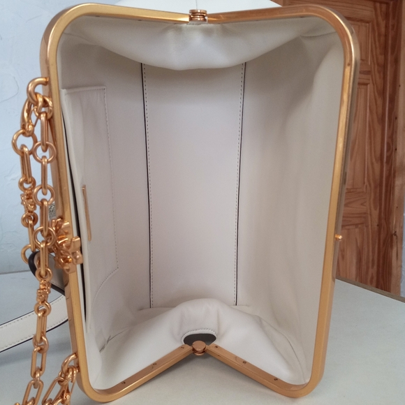 Tory Burch Cleo Shoulder Bag in New Ivory, Large size Frame bag. - Picture 12 of 16